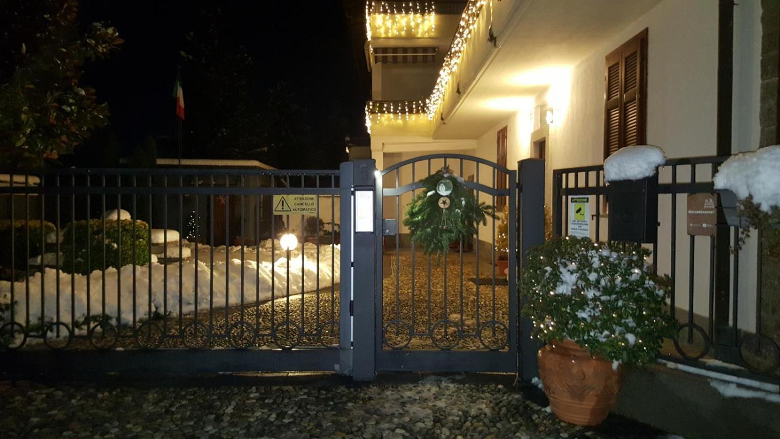 B&B Marge Oltrona di San Mamette ภายนอก รูปภาพ